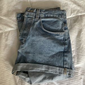 Brandy Melville jean shorts light wash